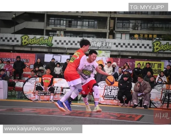 实时新闻赛后分析成都篮球队与北京篮球队的战术意识与执行力对比探讨